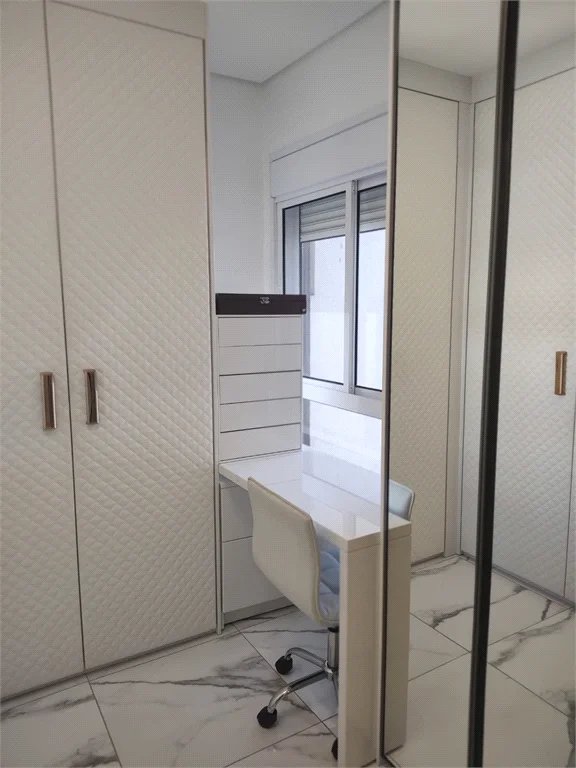 Apartamento à venda com 4 quartos, sendo 2 suítes, em Pinheiros, São Paulo, SP