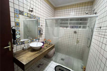 Casa à venda com 3 quartos, sendo 1 suíte, em Parque Santa Marta, São Carlos, SP