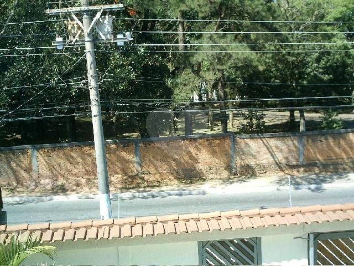 Sobrado à venda com 4 quartos, sendo 3 suítes, em Horto, São Paulo, SP