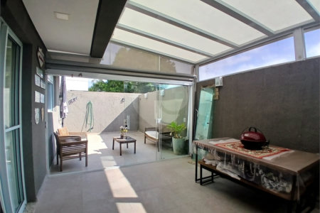 Apartamento à venda com 2 quartos, sendo 1 suíte,  em Bairro do Cambará, São Roque, SP