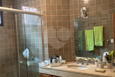 Apartamento à venda com 4 quartos, sendo 2 suítes, em Real Parque, São Paulo, SP