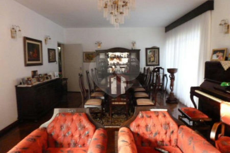Casa Térrea à venda com 3 quartos, sendo 1 suíte, em Caxingui, São Paulo, SP