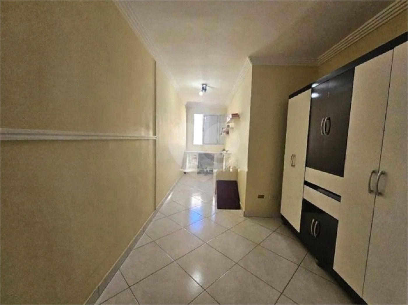 Casa à venda com 3 quartos, sendo 1 suíte,  no condomínio Residencial Villagio Vitória, Guarulhos - SP