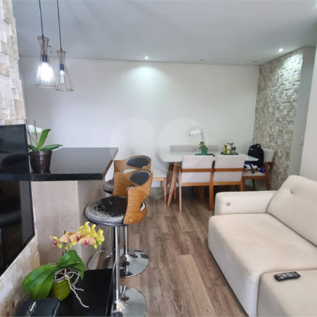 Apartamento à venda com 3 quartos, sendo 1 suíte, em Chácara São João, São Paulo, SP
