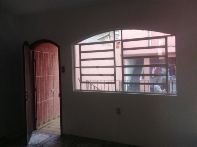 Prédio à venda em Vila Linda, Santo André, SP