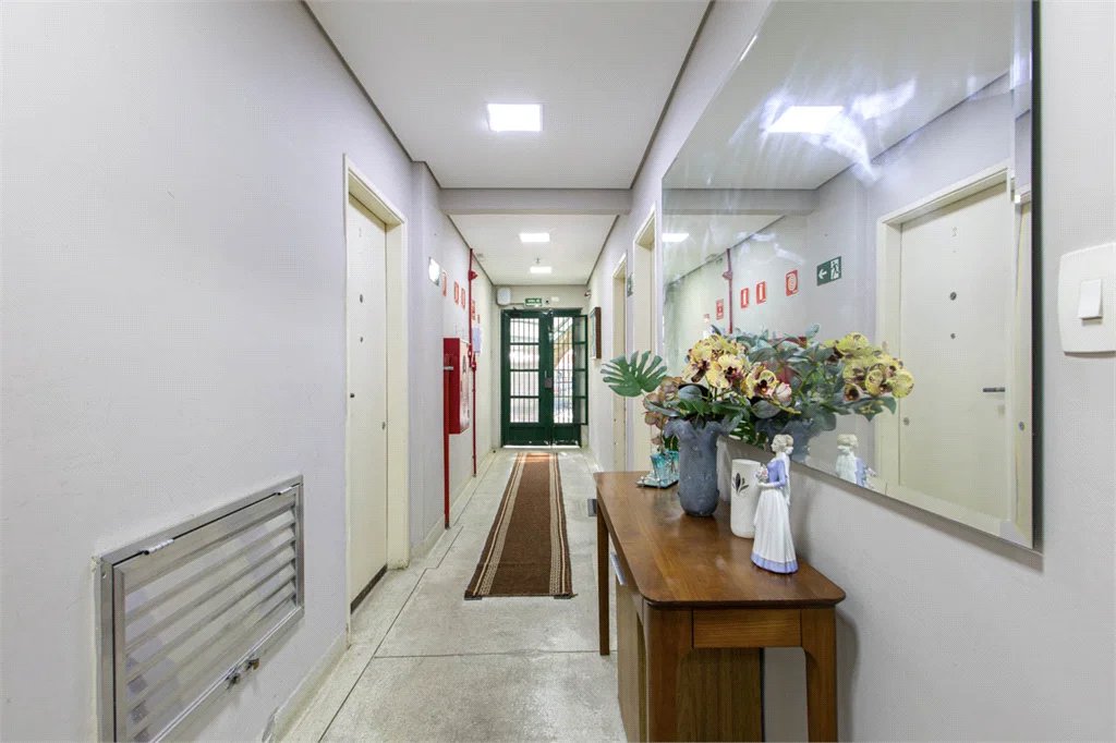 Apartamento à venda com 2 quartos, sendo 1 suíte, em Pinheiros, São Paulo, SP