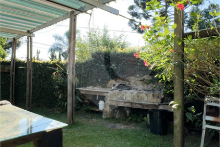 Chácara à venda com 4 quartos, sendo 1 suíte,  em Campos de Atibaia, Atibaia, SP