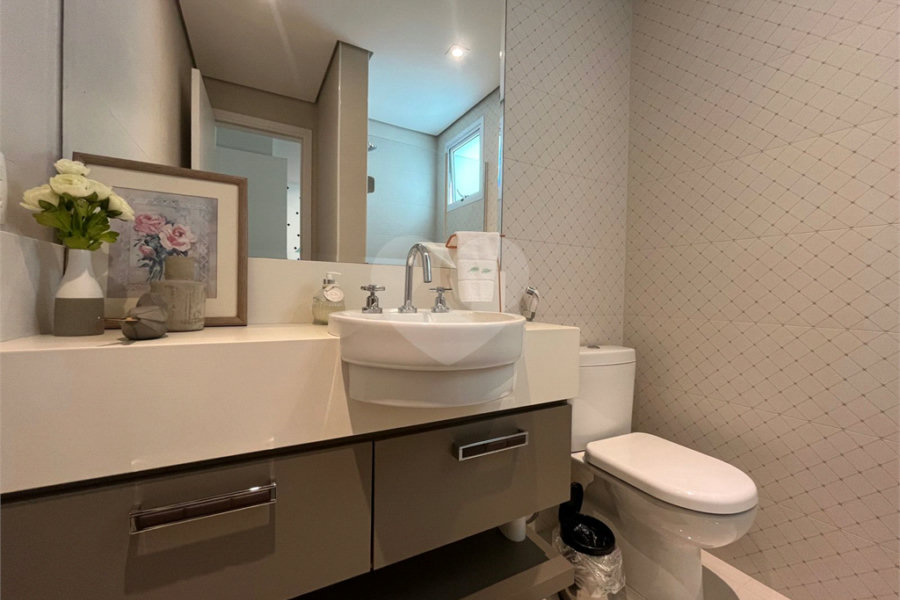 Apartamento à venda com 3 suítes em Santa Teresinha, São Paulo, SP