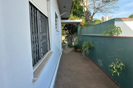 Casa à venda com 5 quartos, sendo 2 suítes, em Alto da Boa Vista, São Paulo, SP