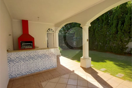 Casa à venda com 5 quartos, sendo 3 suítes, no condomínio Vinhas da Vista Alegre - Lado Sede, Vinhedo - SP