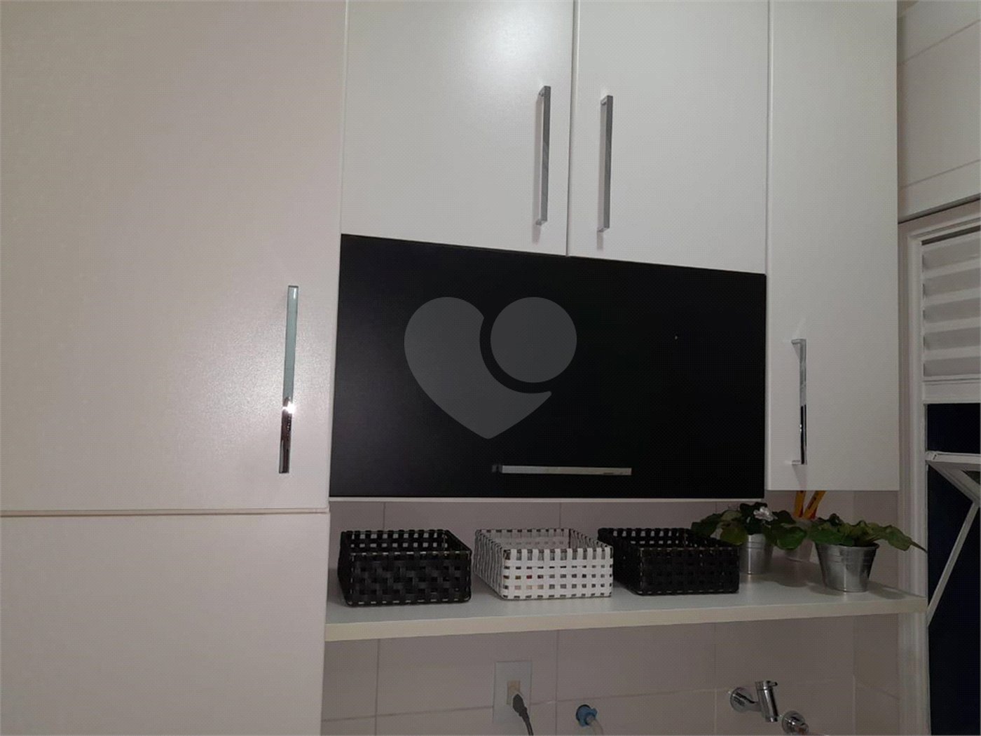 Apartamento à venda com 3 quartos, sendo 1 suíte,  no Centro, Mogi das Cruzes, SP