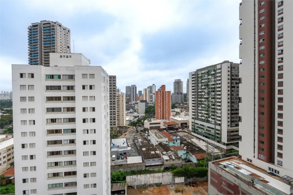 Cobertura à venda com 3 quartos, sendo 1 suíte,  em Vila Pirajussara, São Paulo, SP