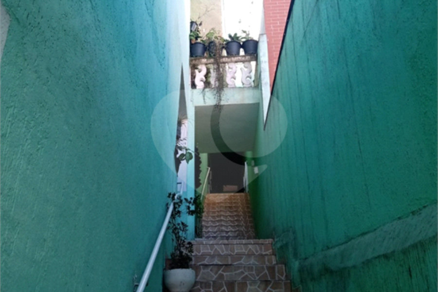Sobrado à venda com 6 quartos em Horto, São Paulo, SP