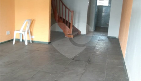 Sobrado à venda ou para alugar com 2 quartos, sendo 1 suíte,  em Santana, São Paulo, SP
