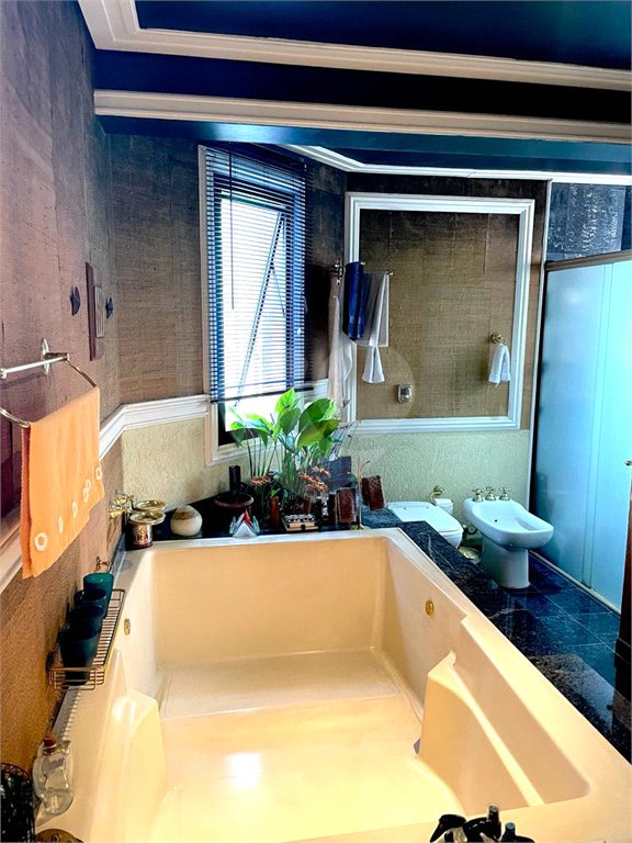 Apartamento à venda ou para alugar com 4 quartos, sendo 3 suítes, em Jardim Vitória Régia, São Paulo, SP