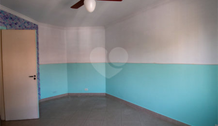 Sobrado à venda com 3 quartos, sendo 1 suíte,  em Jardim Ester, São Paulo, SP