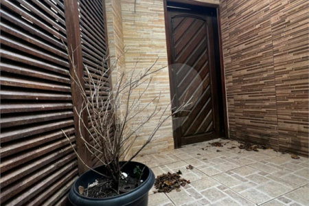 Sobrado à venda com 6 quartos, sendo 4 suítes,  em Vila Oliveira, Mogi das Cruzes, SP