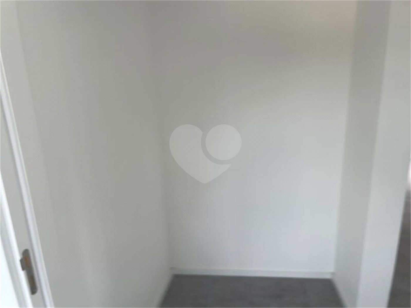 Apartamento à venda com 2 quartos, sendo 1 suíte,  em Vila Anastácio, São Paulo, SP