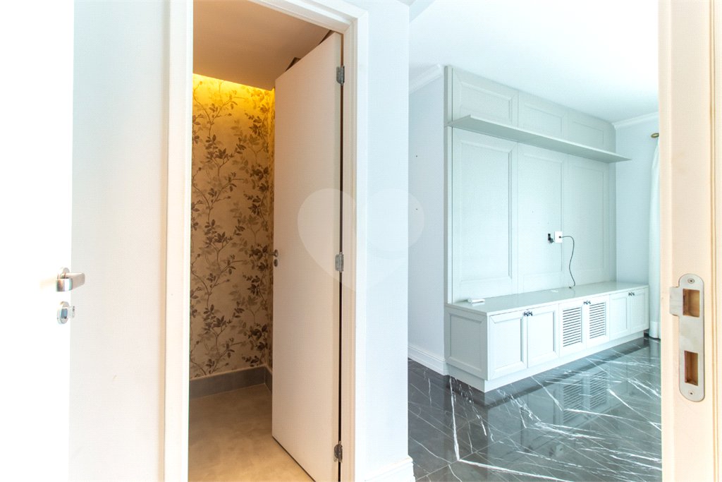 Apartamento à venda com 3 suítes em Brooklin, São Paulo, SP