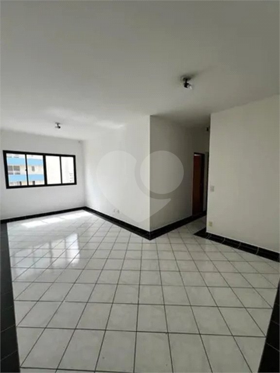 Apartamento à venda com 3 quartos, sendo 1 suíte, em Parque Residencial Aquarius, São José dos Campos, SP