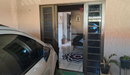 Casa à venda com 2 quartos em Conjunto Habitacional Fortunato Fioravante Angelieri, Porto Feliz, SP