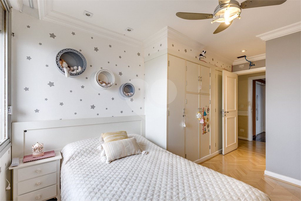 Apartamento à venda com 4 suítes em Jardim Marajoara, São Paulo, SP
