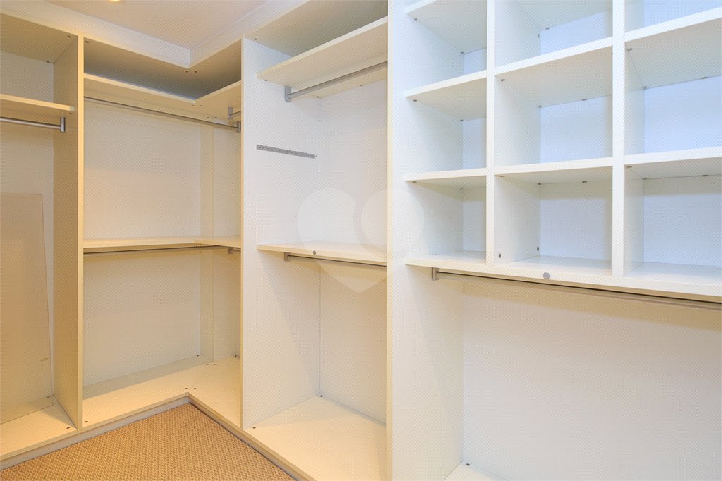 Duplex à venda ou para alugar com 5 suítes em Alto da Boa Vista, São Paulo, SP