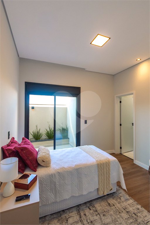 Casa à venda com 3 suítes no condomínio Residencial Dona Maria Candida, Indaiatuba - SP