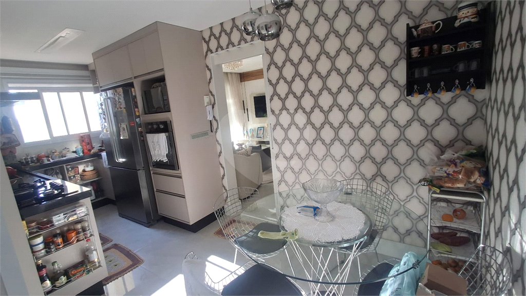 Apartamento à venda com 4 quartos, sendo 2 suítes,  em Jardim Flor da Montanha, Guarulhos, SP