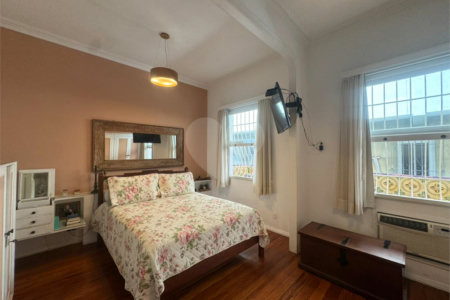 Casa à venda com 3 quartos, sendo 1 suíte,  em Santa Teresa, Rio de Janeiro, RJ