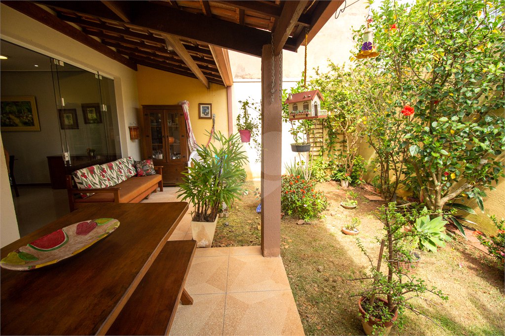Casa à venda com 3 quartos, sendo 1 suíte, em Jardim Bela Vista, Araçariguama, SP