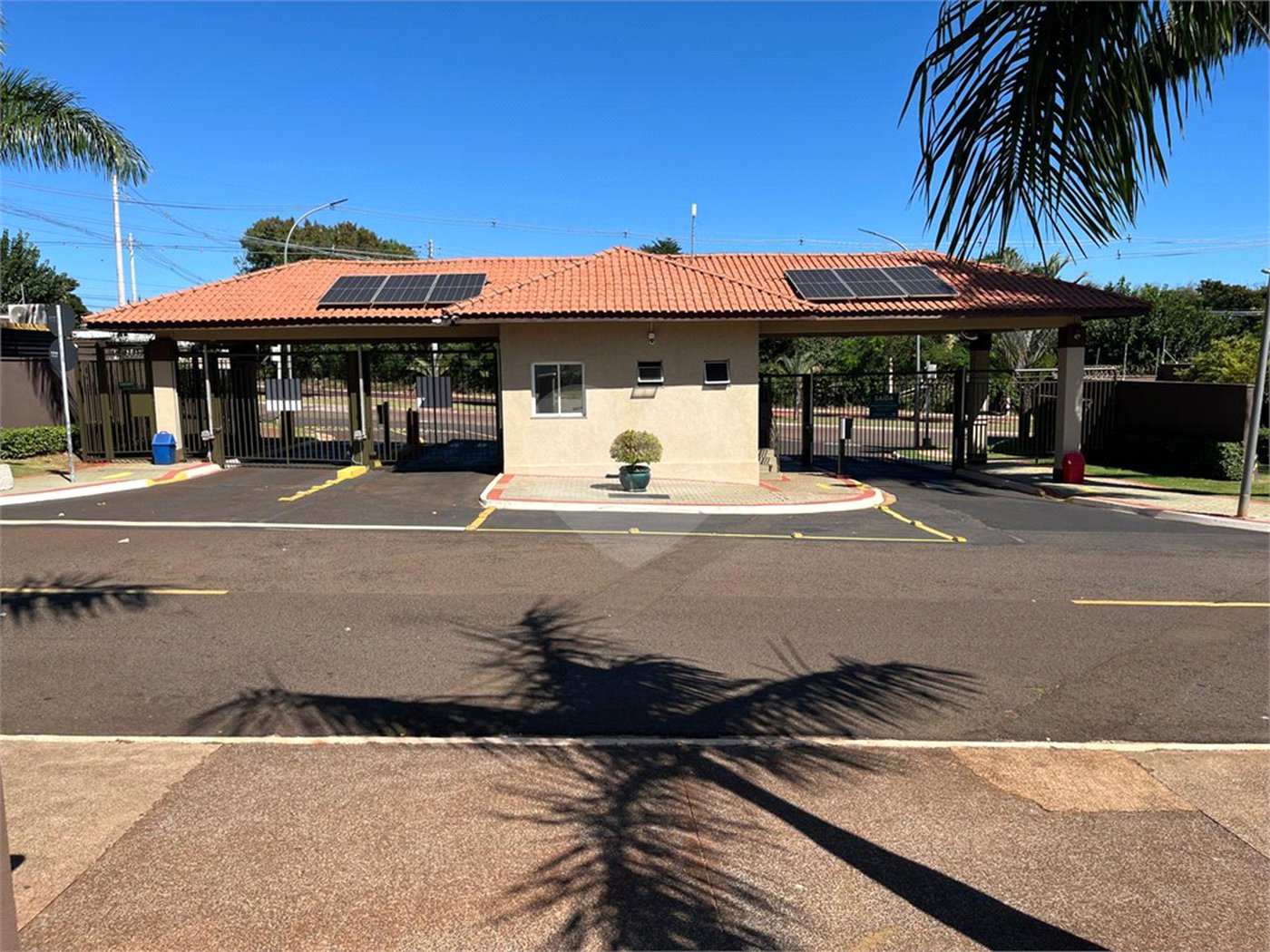 Casa à venda com 3 quartos, sendo 1 suíte, no condomínio Residencial Praças do Sul Rp, Ribeirão Preto - SP