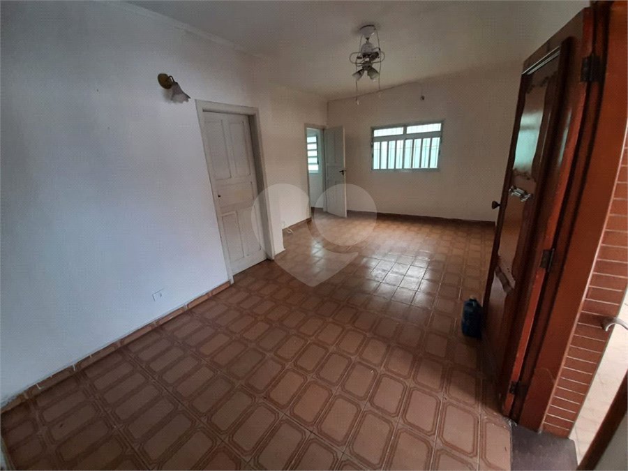 Sobrado à venda com 2 quartos em Vila Margarida, São Paulo, SP