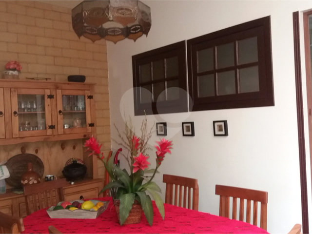 Sobrado à venda com 3 quartos, sendo 1 suíte,  em Tremembé, São Paulo, SP