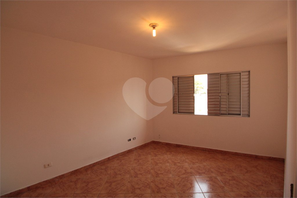 Sobrado à venda com 4 quartos, sendo 1 suíte, em Vila Isolina Mazzei, São Paulo, SP