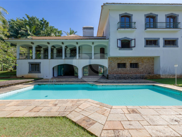 Casa à venda com 5 suítes no condomínio Chácara Flora, São Paulo - SP