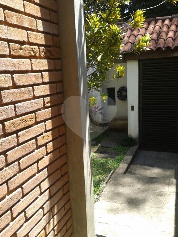 Sobrado à venda com 5 quartos, sendo 1 suíte, em Tremembé, São Paulo, SP