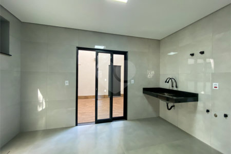 Casa à venda com 5 suítes no condomínio Nova Jerusalém - Jardinópolis, Jardinópolis - SP