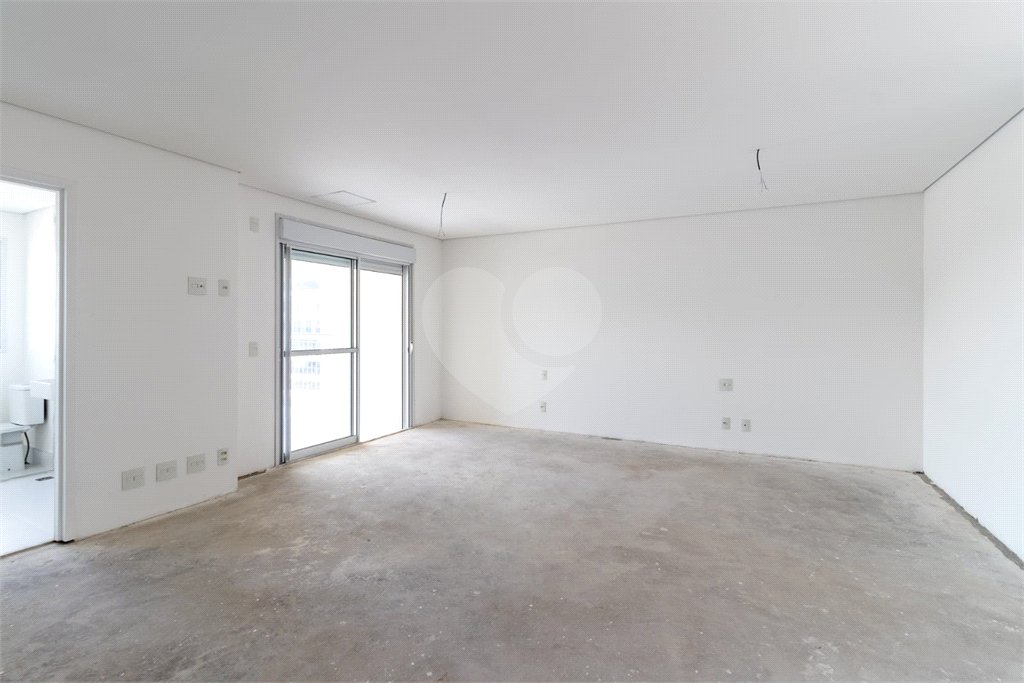Triplex à venda com 4 suítes em Anhangabaú, Jundiaí, SP