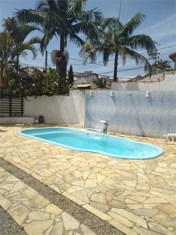 Casa com 3 dormitórios para locação, 222 m² - Vila Borghesi - São Roque/SP