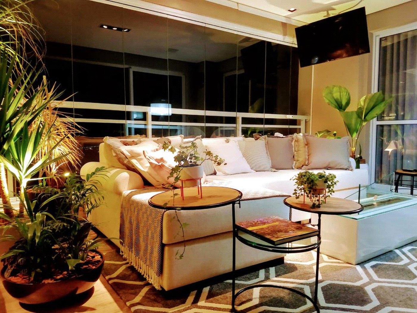 Apartamento à venda com 4 suítes em Jardim Armênia, Mogi das Cruzes, SP