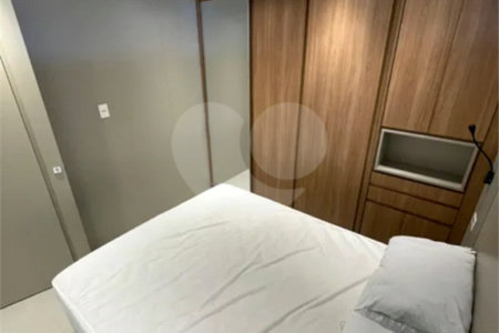 Apartamento à venda com 1 quarto em Campo Belo, São Paulo, SP