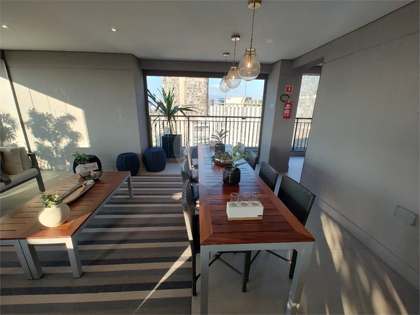 Studio Mobiliado na República – 22m² com Varanda