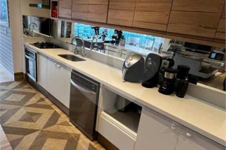 Apartamento à venda com 3 suítes em Vila Gertrudes, São Paulo, SP