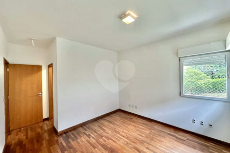 Casa à venda com 4 suítes no condomínio Recanto Impla, Carapicuíba - SP