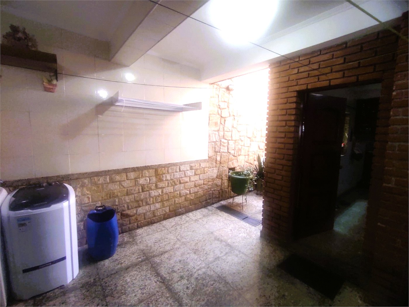 Sobrado à venda com 3 quartos, sendo 1 suíte,  em Vila Paiva, São Paulo, SP