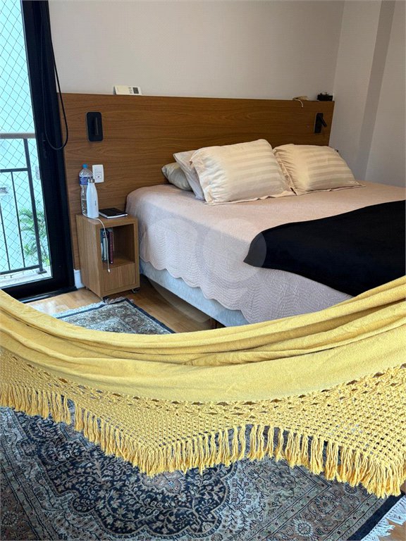 Apartamento em Moema Pássaros à Venda 171 m² 3 Dormitórios 3 Suítes Reformado
