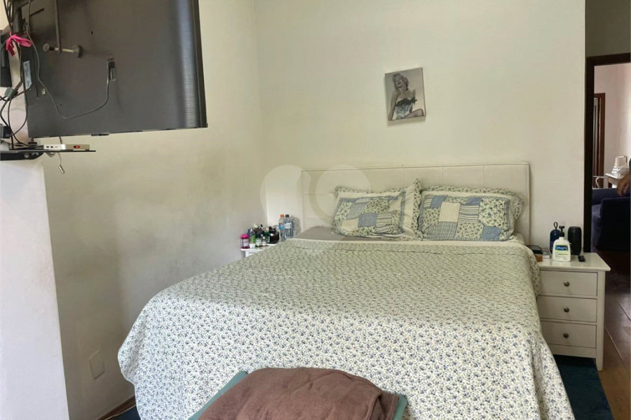 Sobrado à venda com 3 quartos, sendo 2 suítes, em Vila Mariana, São Paulo, SP