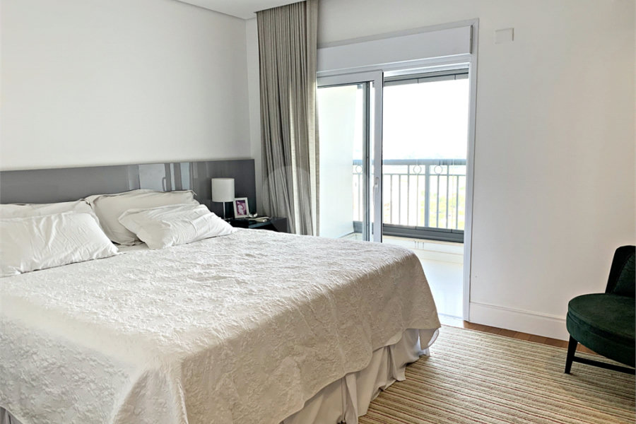 Apartamento à venda com 4 suítes em Santana, São Paulo, SP