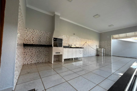 Casa à venda com 2 quartos, sendo 1 suíte, no condomínio Residencial Lagos D Icarai, Salto - SP